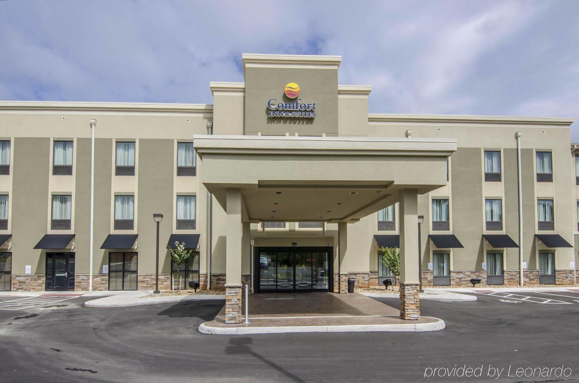 Comfort Inn & Suites Lynchburg Airport - University Area Dış mekan fotoğraf